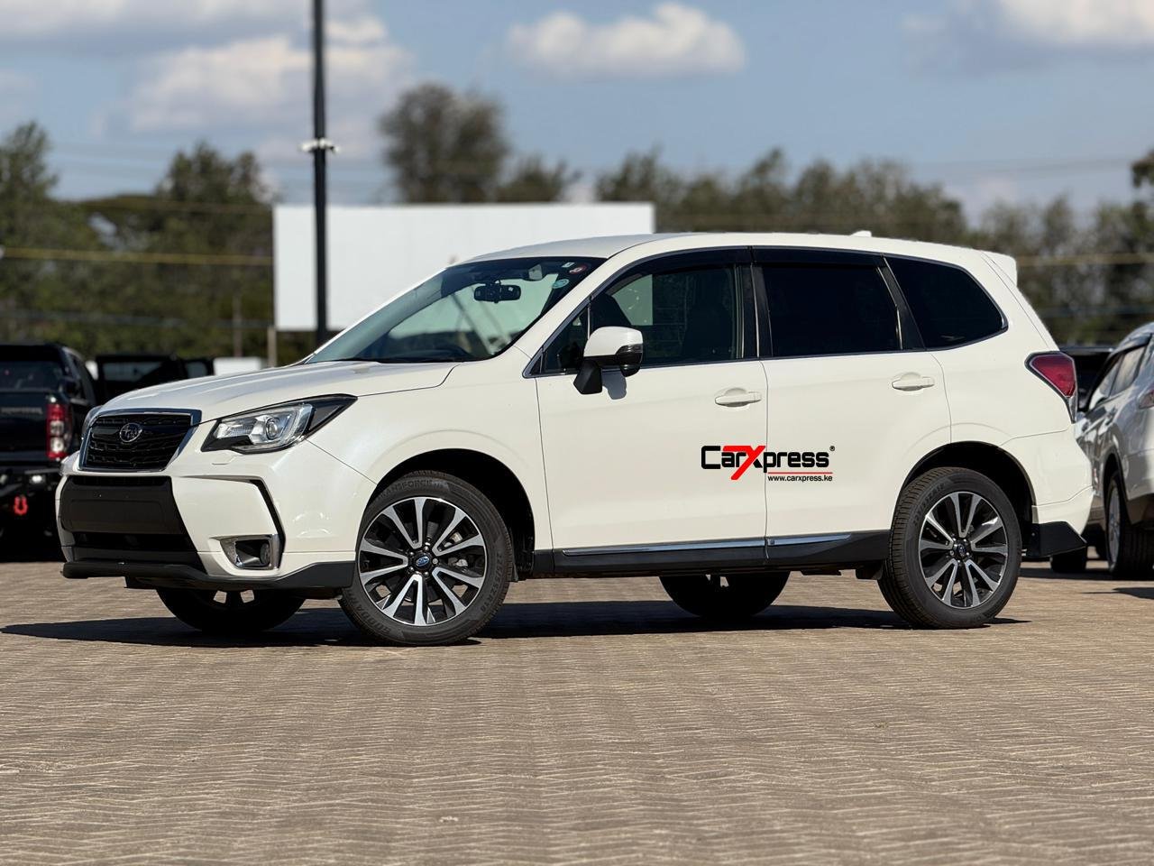 SUBARU FORESTER XT SJG thumbnail 5