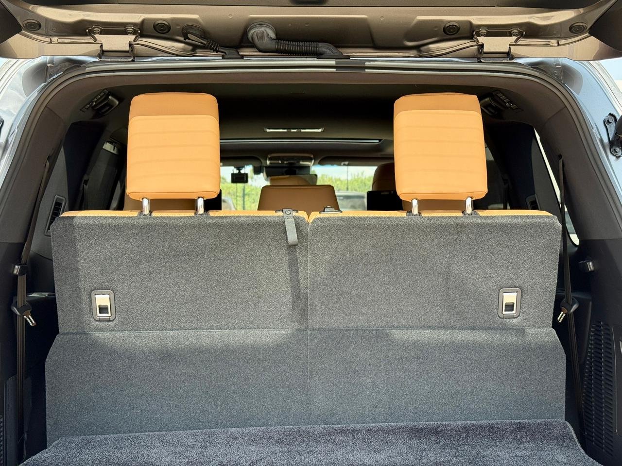 LEXUS LX600 thumbnail 23