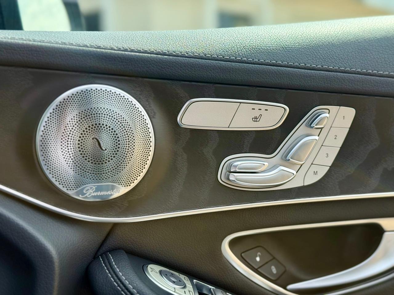 MERCEDES BENZ AMG GLC 43 4MATIC thumbnail 13