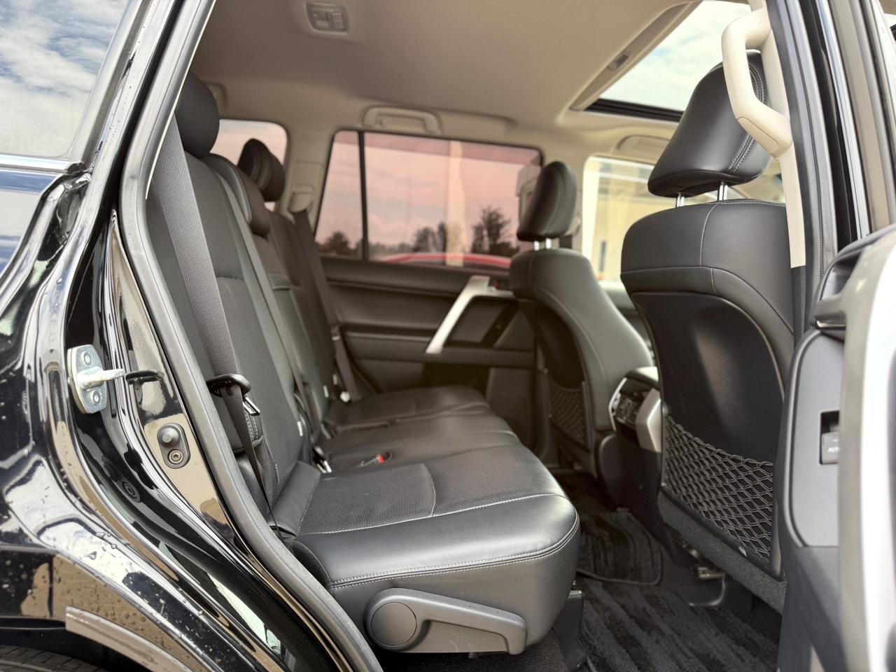 TOYOTA LAND CRUISER PRADO TXL thumbnail 14