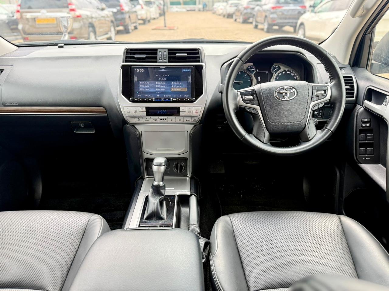 TOYOTA LAND CRUISER PRADO TXL thumbnail 9