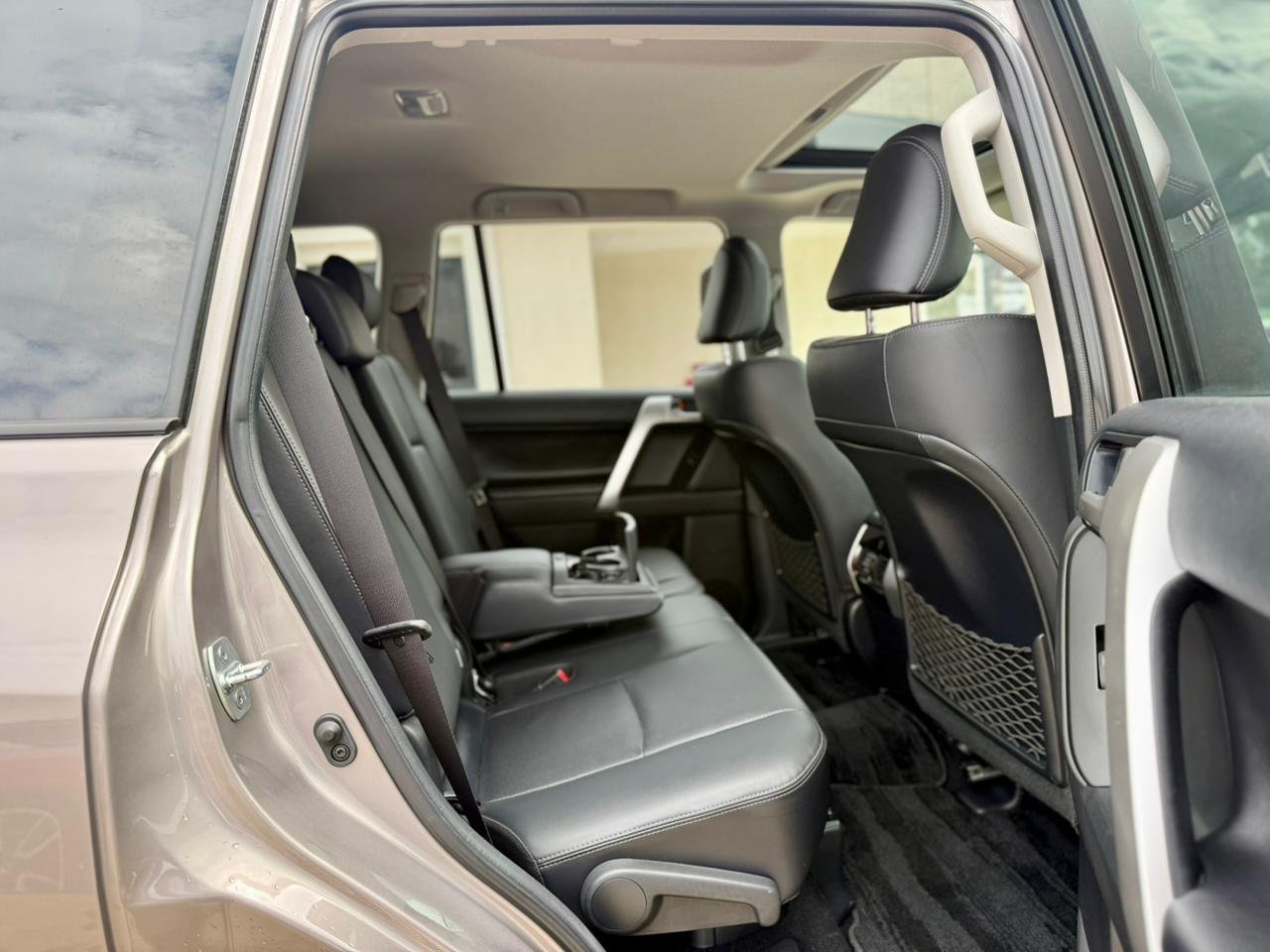 TOYOTA LAND CRUISER PRADO TXL thumbnail 14