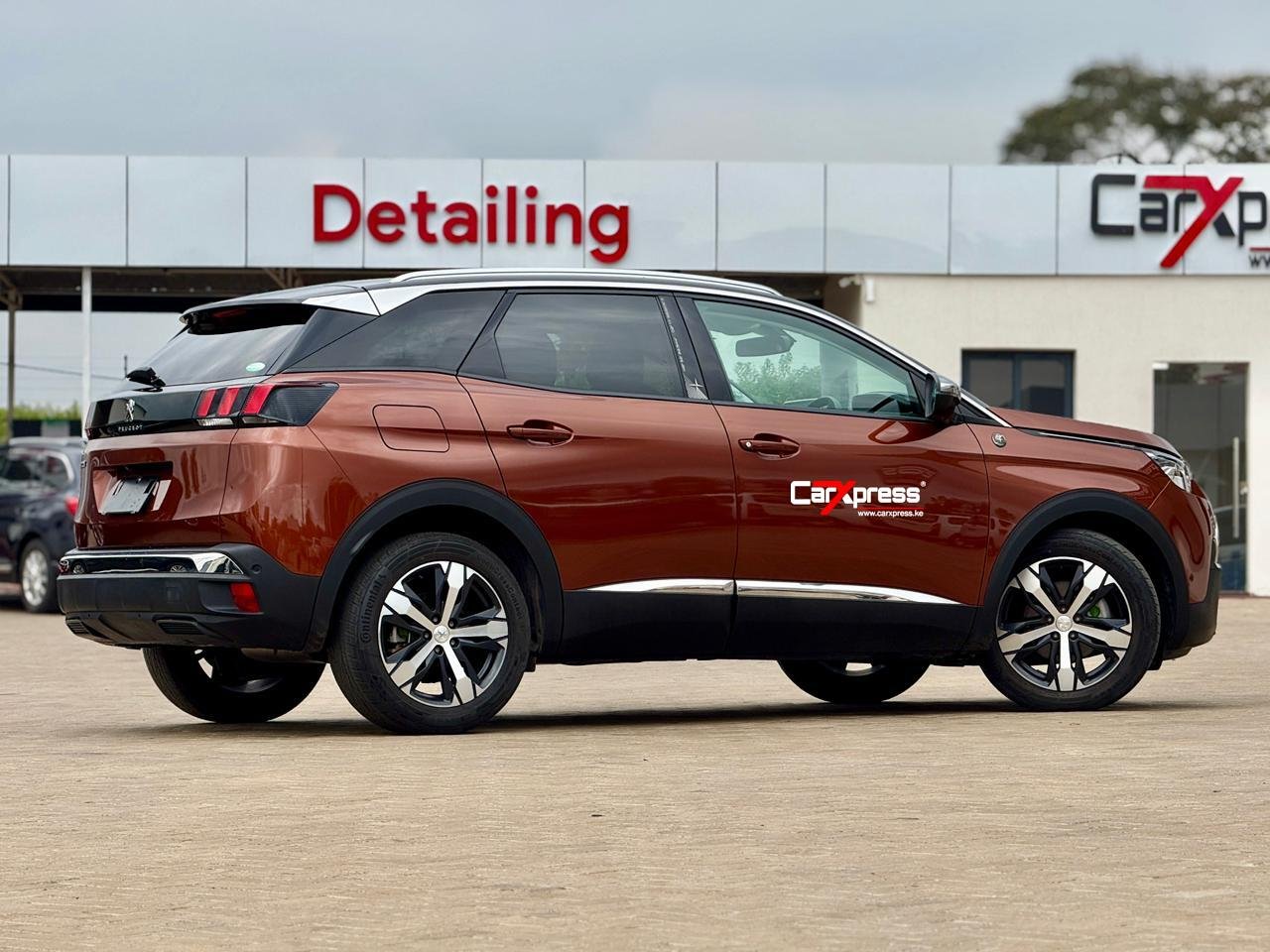 PEUGEOT 3008 CROSSWAY EDITION thumbnail 6