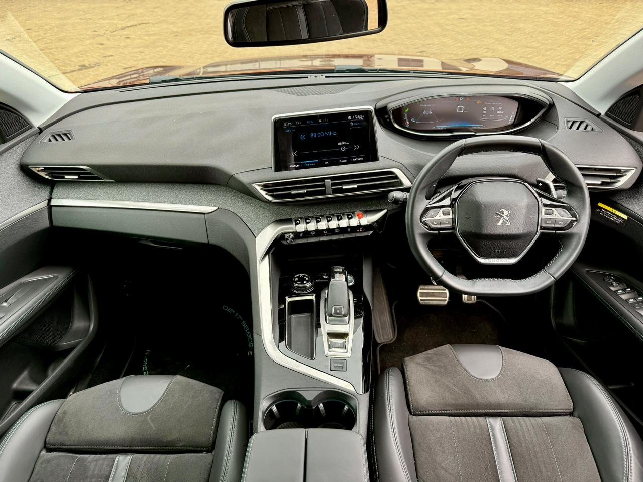 PEUGEOT 3008 CROSSWAY EDITION thumbnail 9
