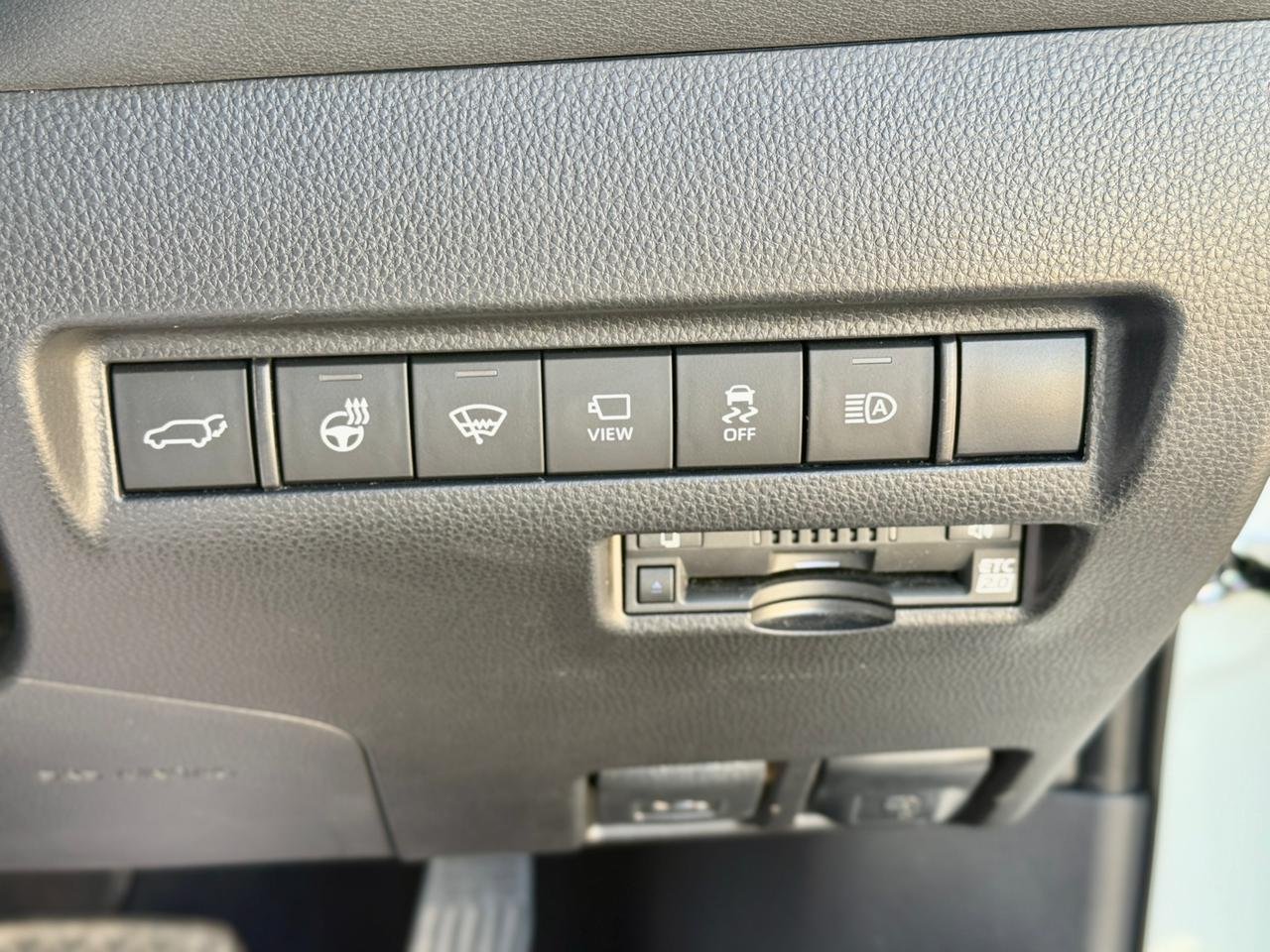 TOYOTA HARRIER thumbnail 12