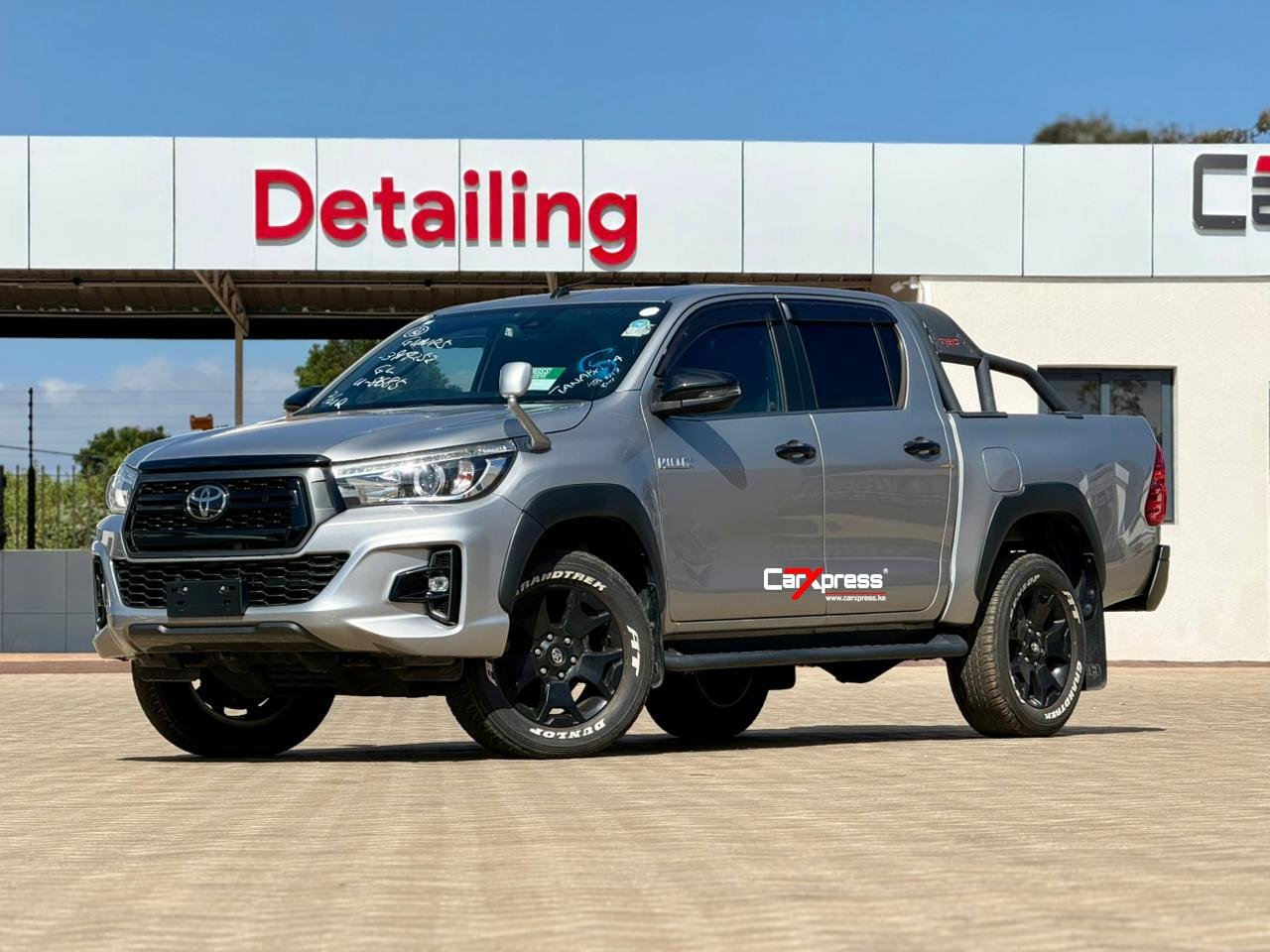 TOYOTA HILUX DOUBLE CAB thumbnail 5