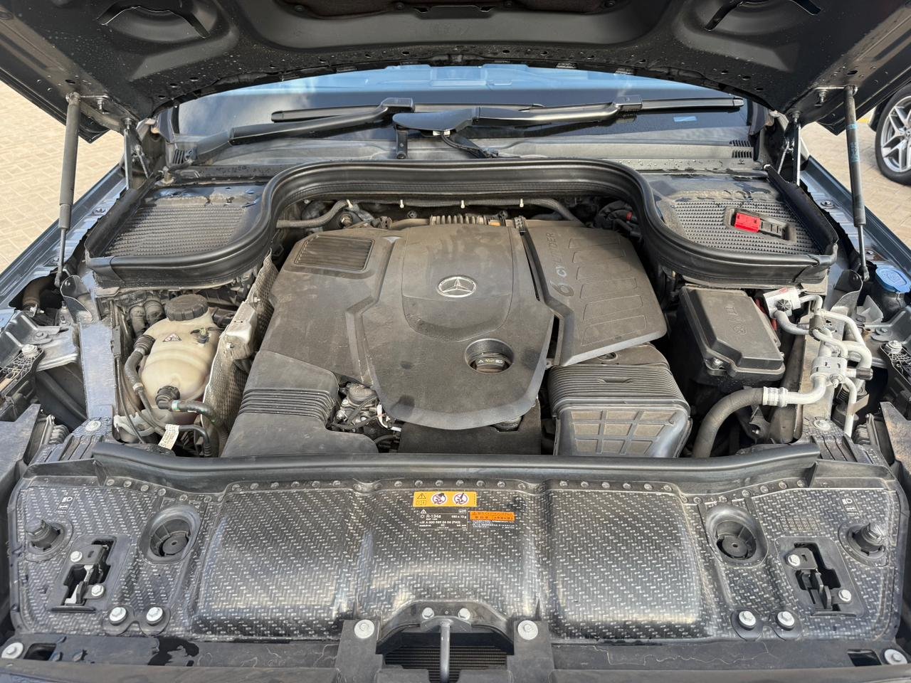 MERCEDES BENZ GLS 400d 4MATIC thumbnail 19