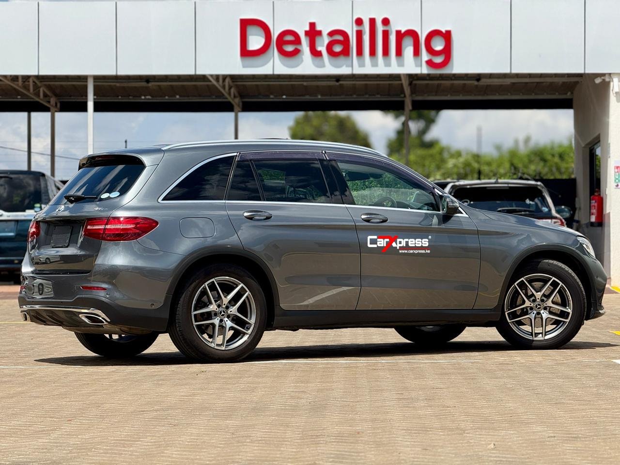 MERCEDES BENZ GLC 250 4MATIC thumbnail 6