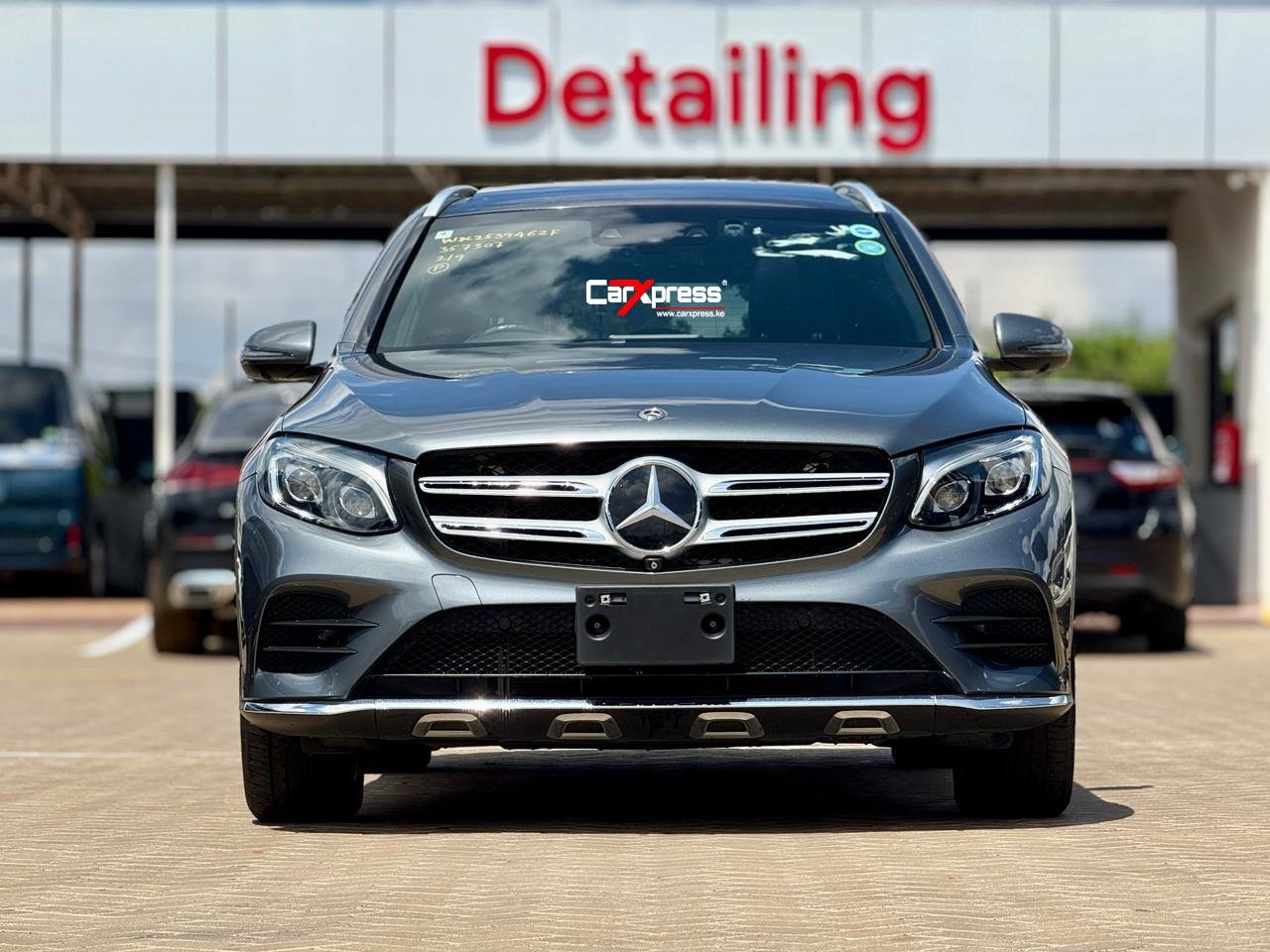 MERCEDES BENZ GLC 250 4MATIC thumbnail 3