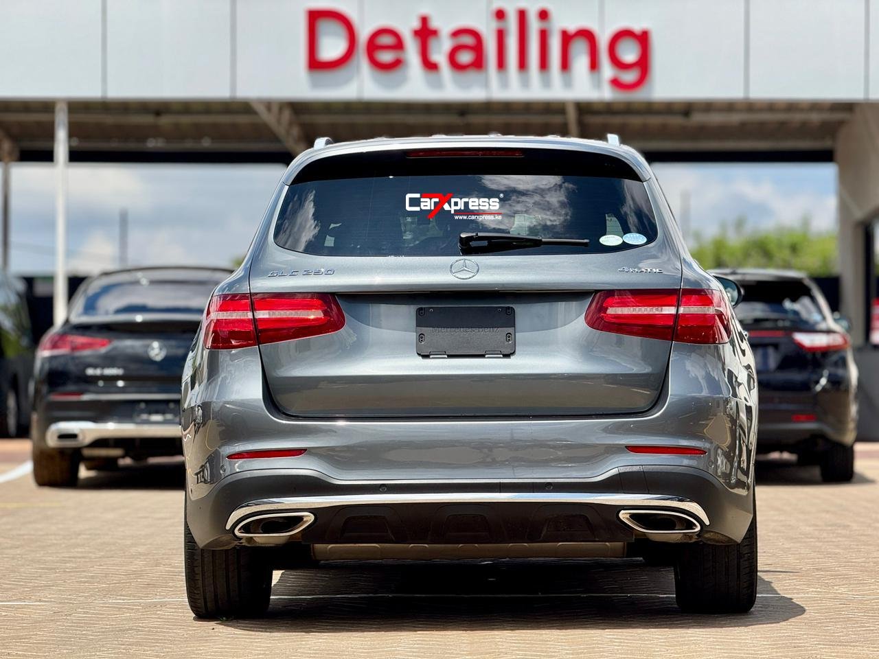 MERCEDES BENZ GLC 250 4MATIC thumbnail 4
