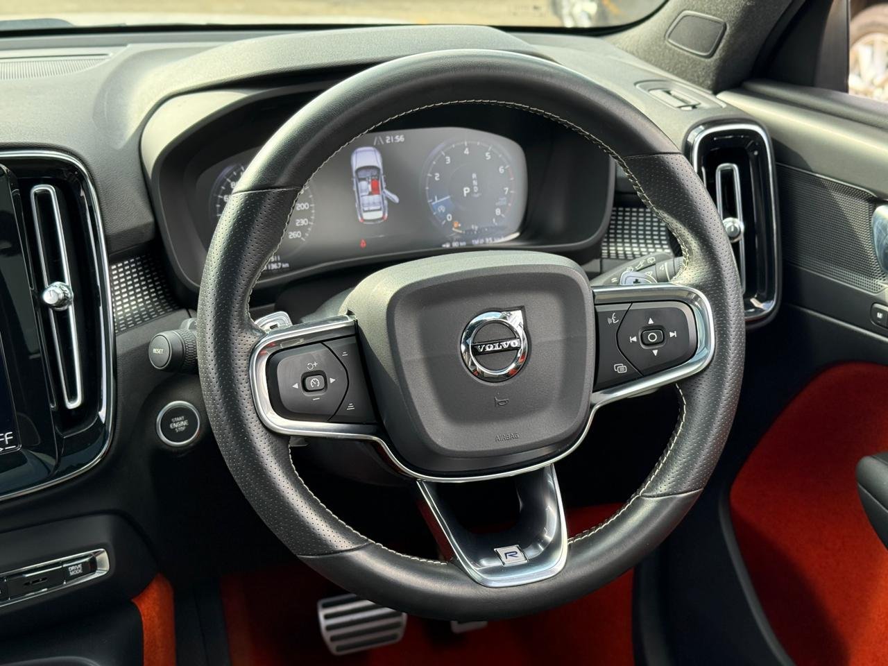 VOLVO XC40 T5 R-DESIGN thumbnail 12