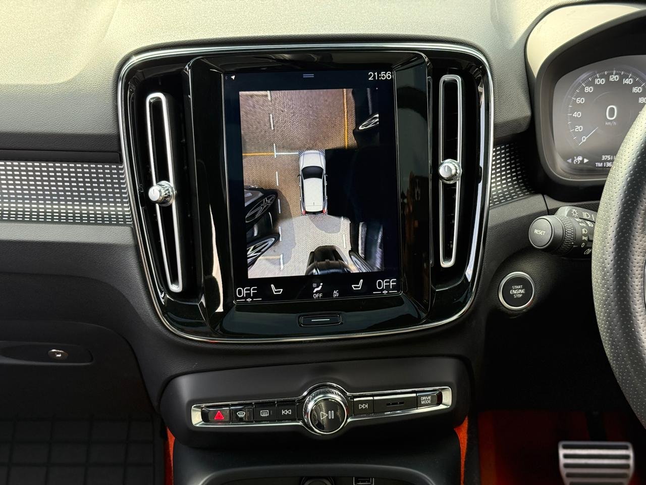 VOLVO XC40 T5 R-DESIGN thumbnail 9