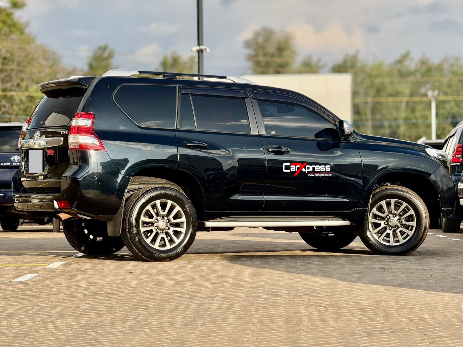 TOYOTA LAND CRUISER PRADO TX.L thumbnail 6