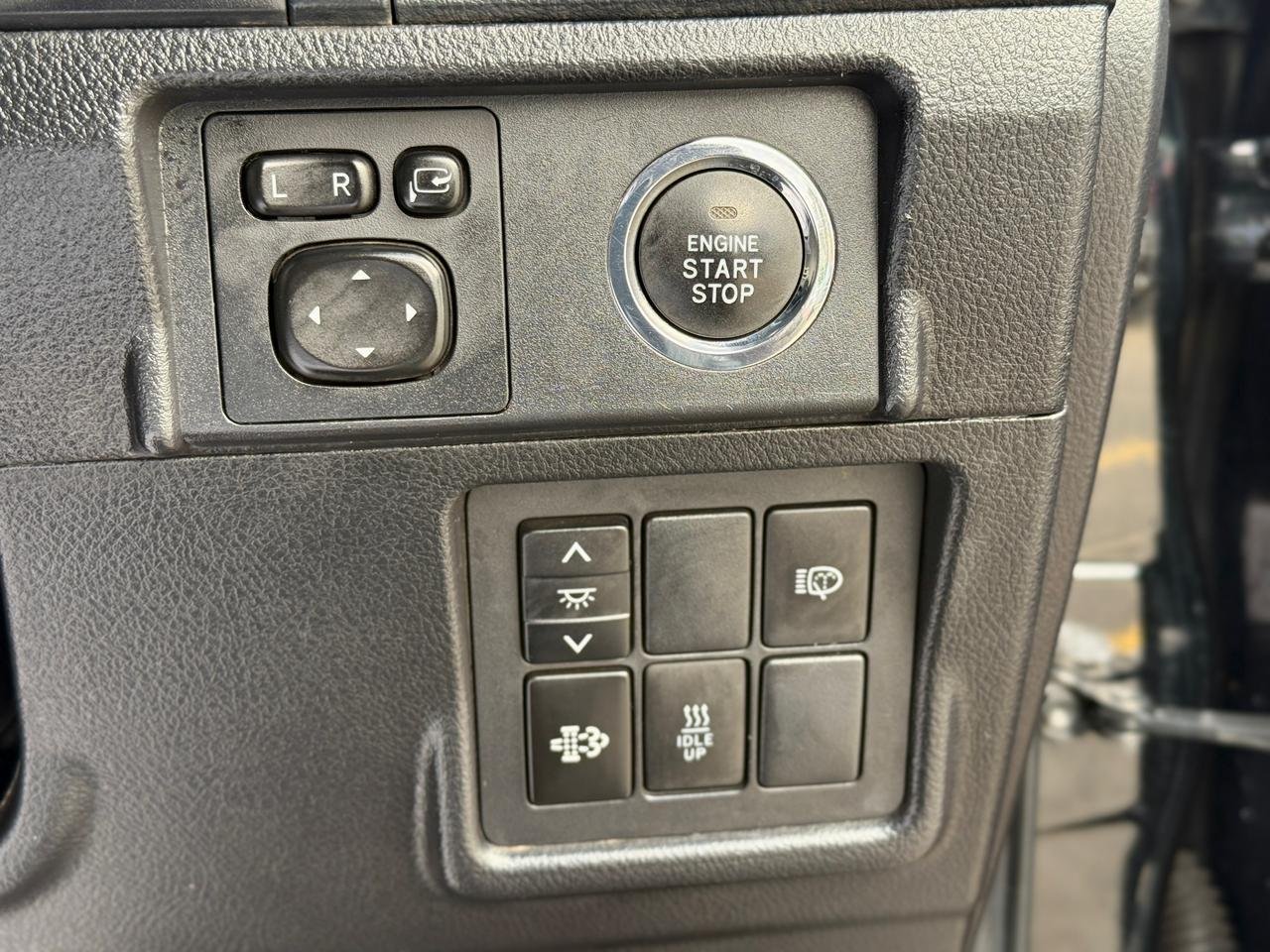 TOYOTA LAND CRUISER PRADO TX.L thumbnail 13