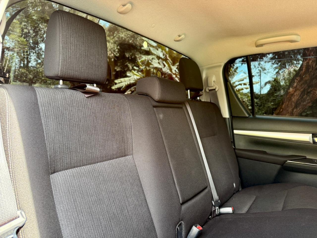 TOYOTA HILUX DOUBLE CAB thumbnail 14