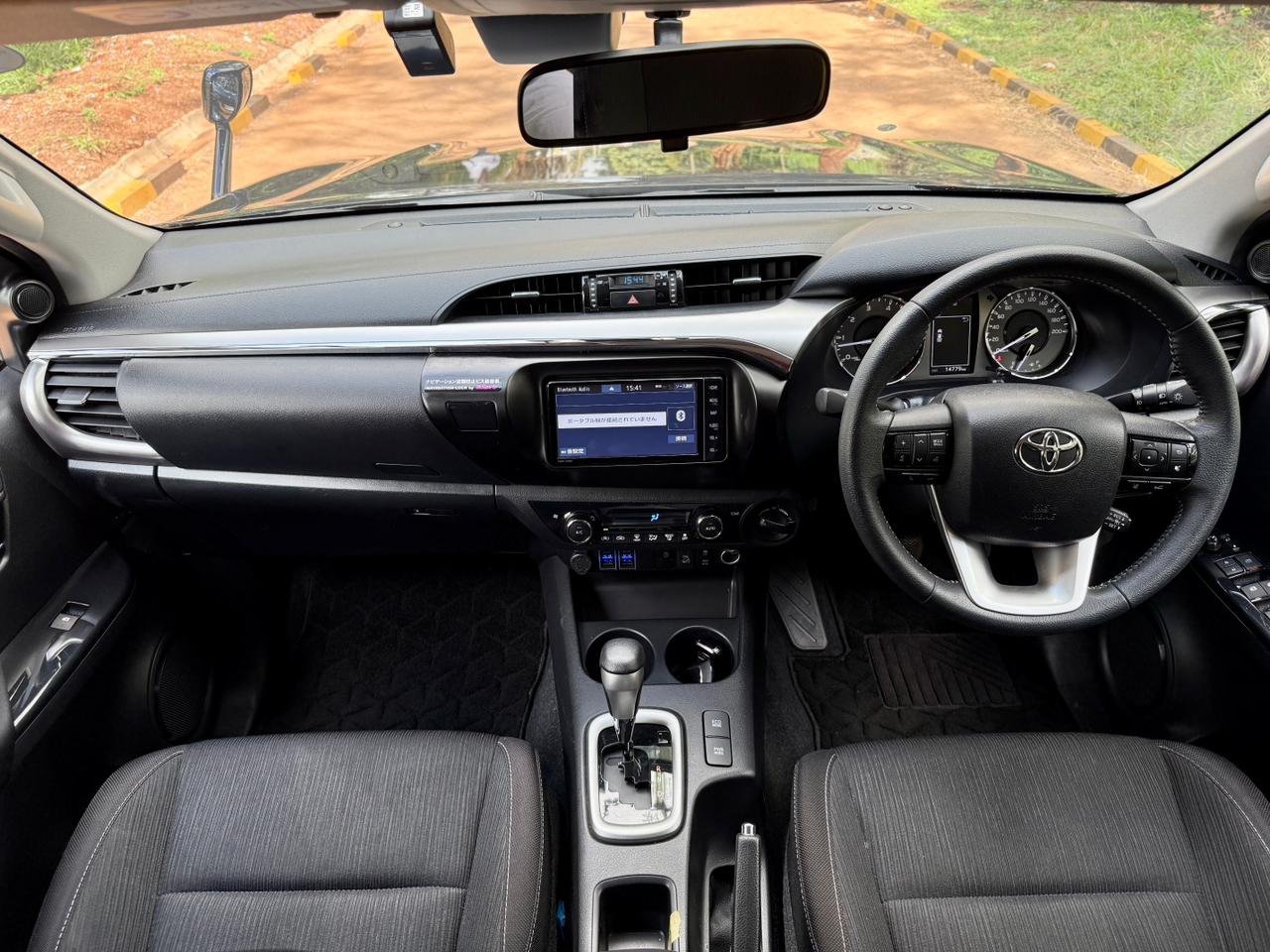 TOYOTA HILUX DOUBLE CAB thumbnail 9