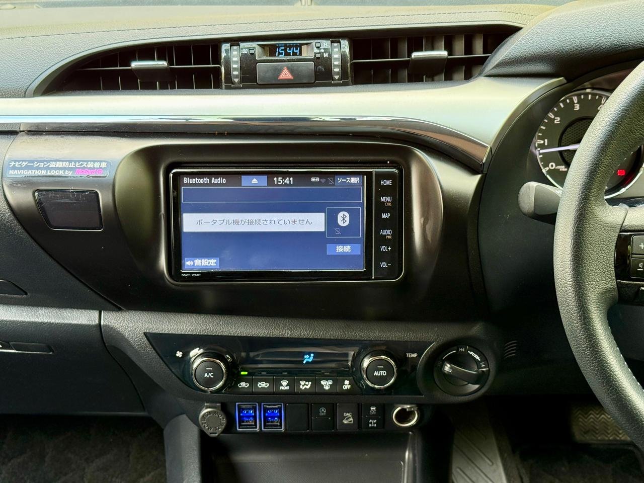 TOYOTA HILUX DOUBLE CAB thumbnail 10