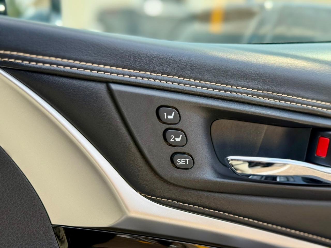 TOYOTA HARRIER thumbnail 10