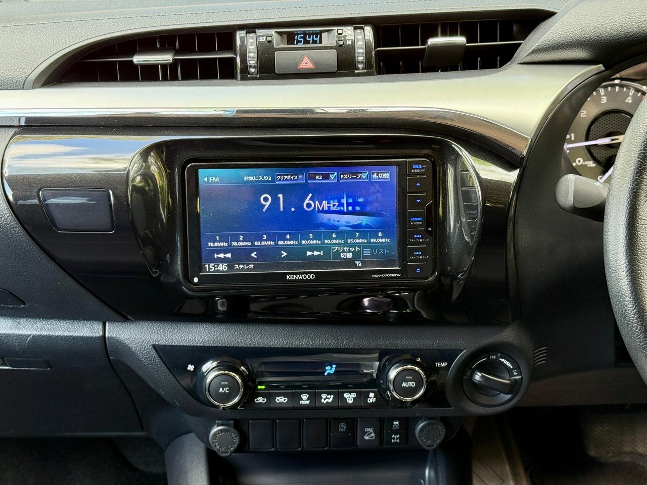 TOYOTA HILUX DOUBLE CAB thumbnail 9