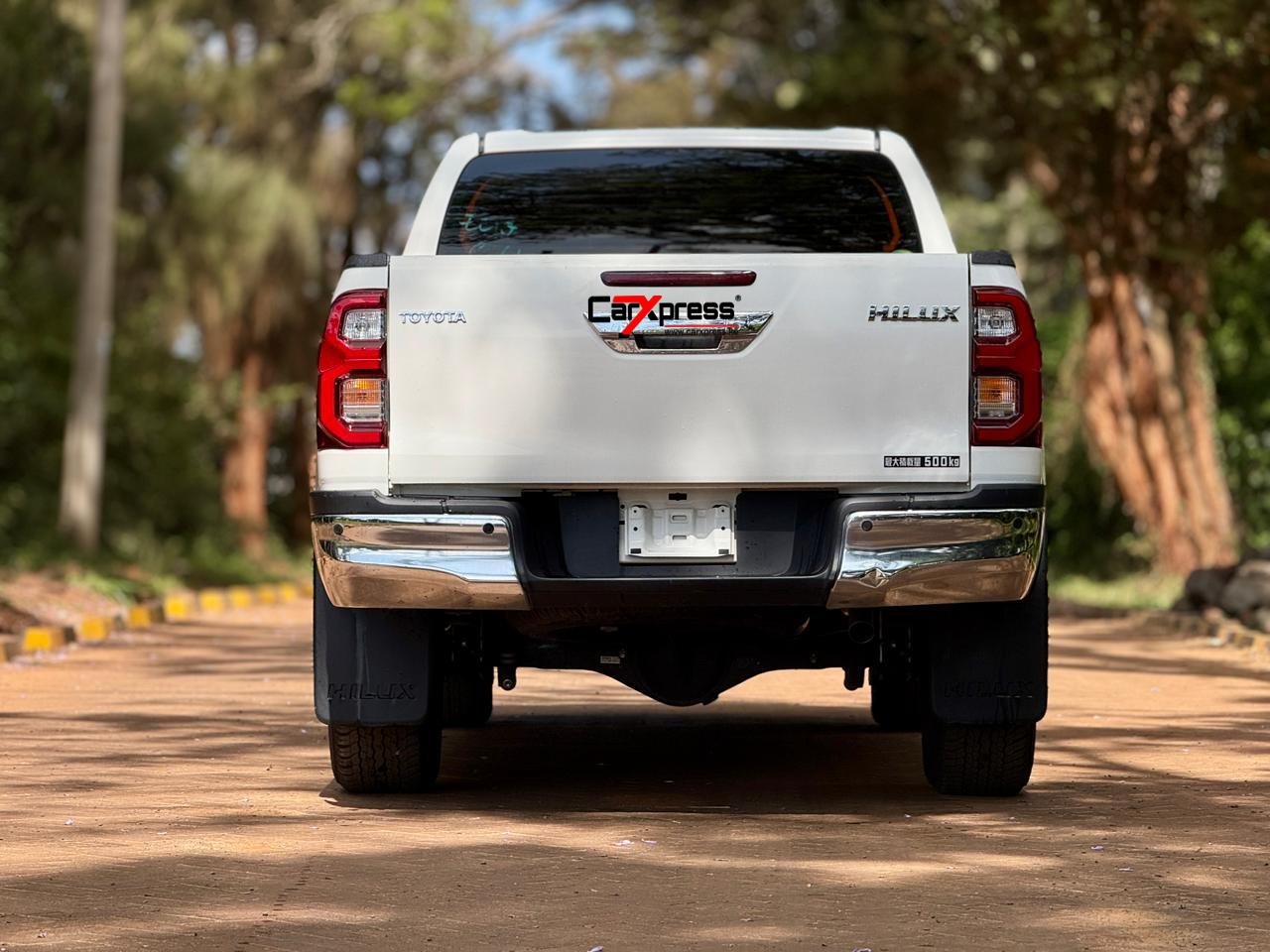 TOYOTA HILUX DOUBLE CAB thumbnail 4