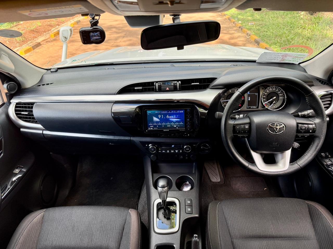 TOYOTA HILUX DOUBLE CAB thumbnail 11