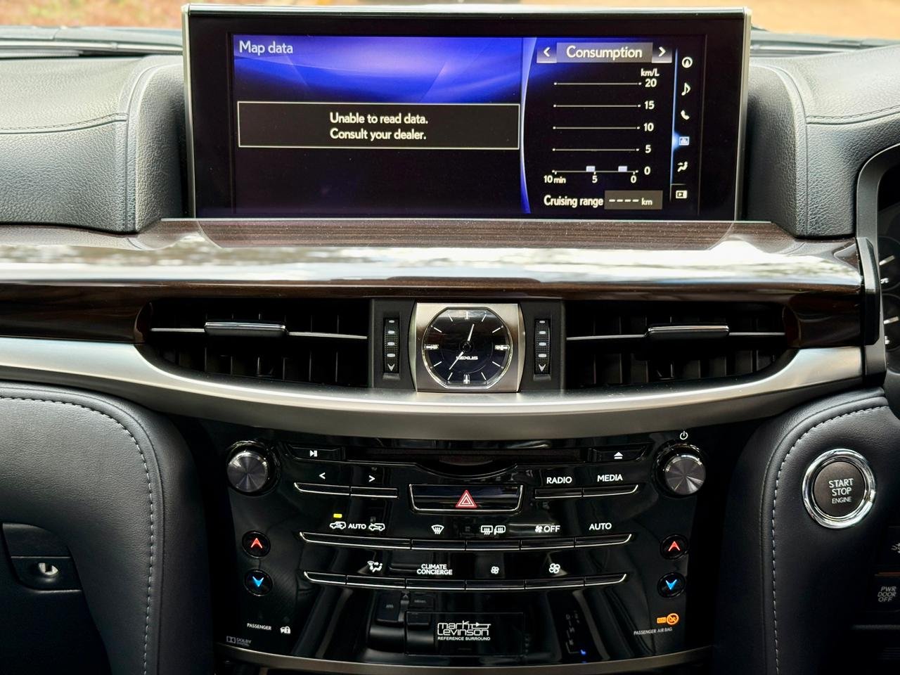 LEXUS LX450D thumbnail 10