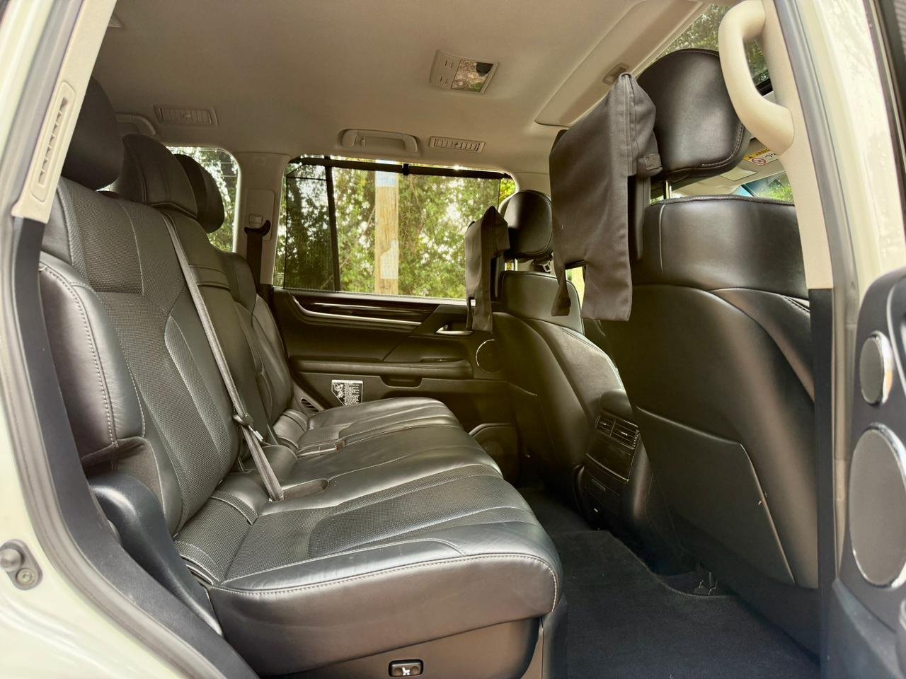 LEXUS LX450D thumbnail 19