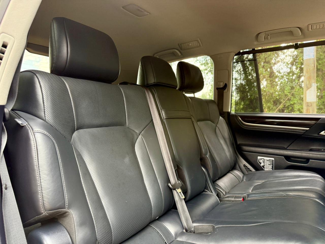 LEXUS LX450D thumbnail 20