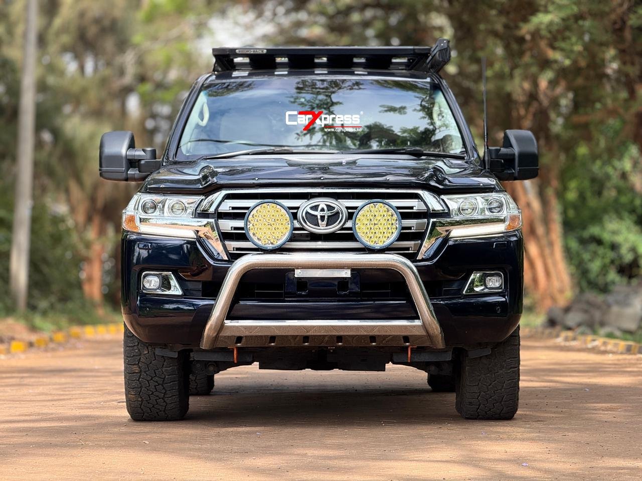 TOYOTA LANDCRUISER V8  200 SERIES. thumbnail 4