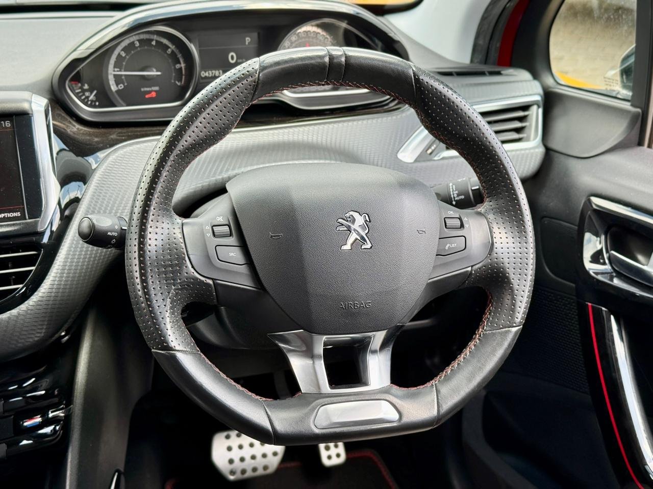 PEUGEOT 2008 GT-LINE thumbnail 12