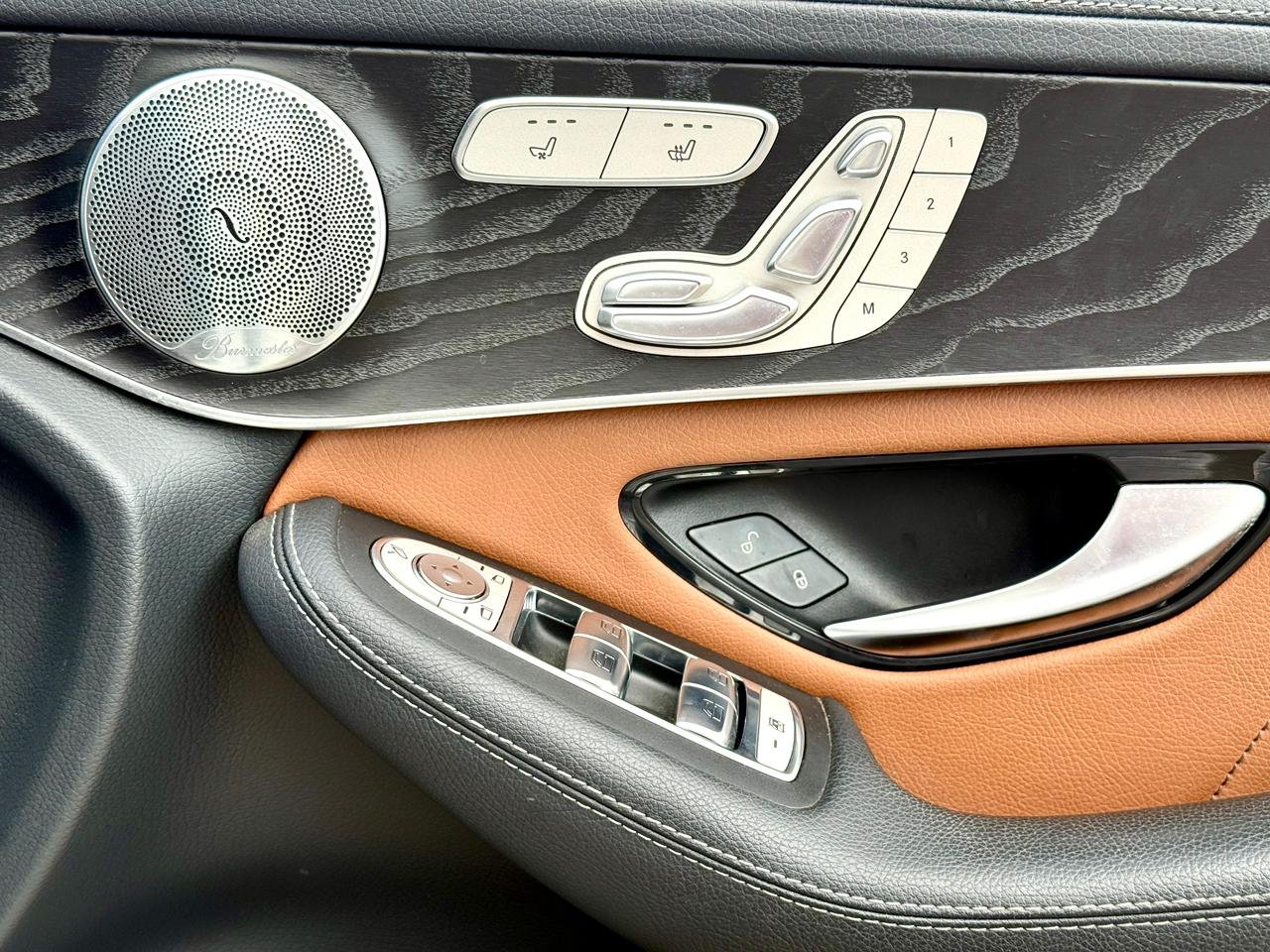 MERCEDES BENZ GLC 300 4MATIC thumbnail 12