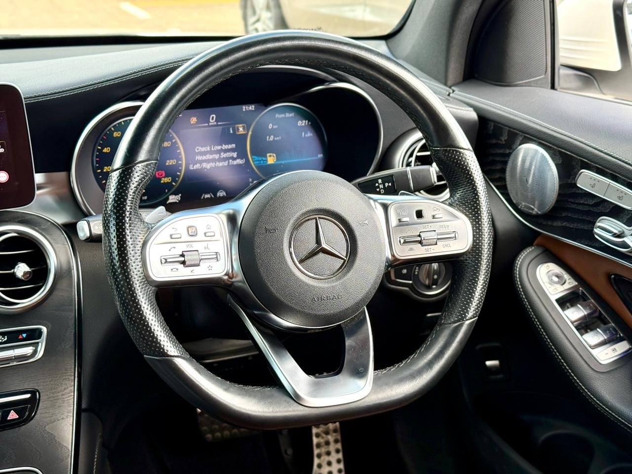 MERCEDES BENZ GLC 300 4MATIC thumbnail 13