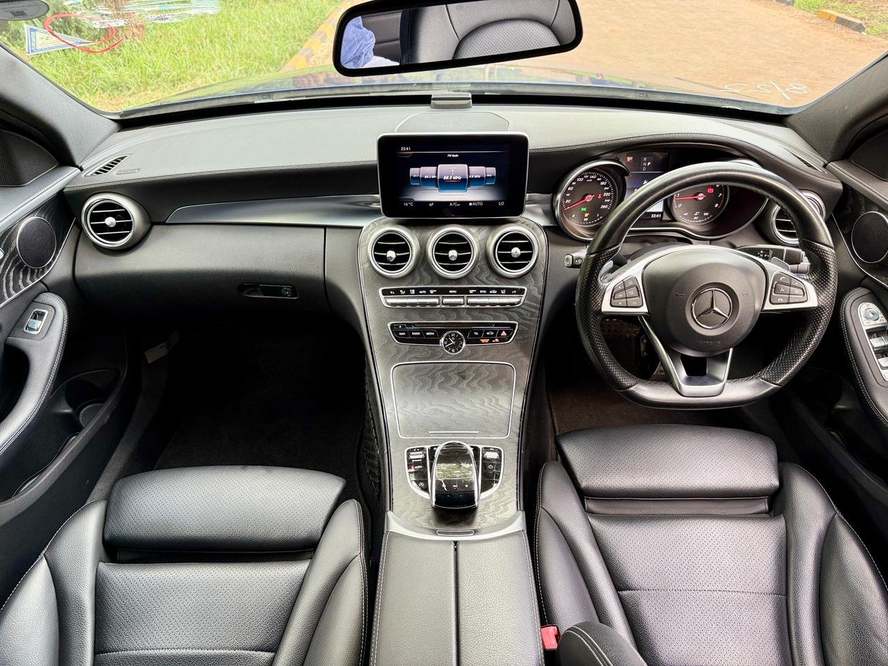 MERCEDES BENZ C200 W205 thumbnail 9