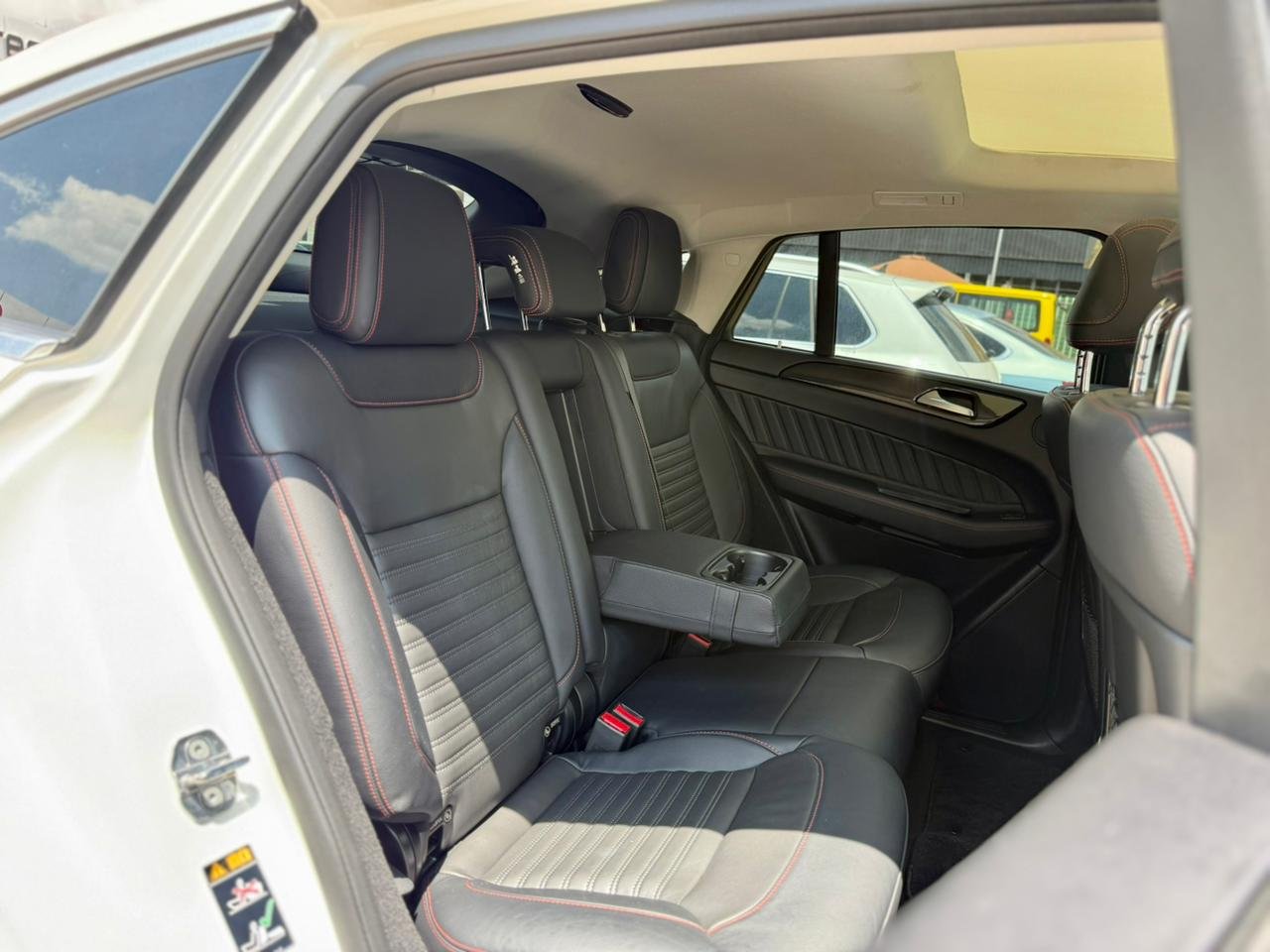 MERCEDES BENZ GLE350d COUPE thumbnail 14