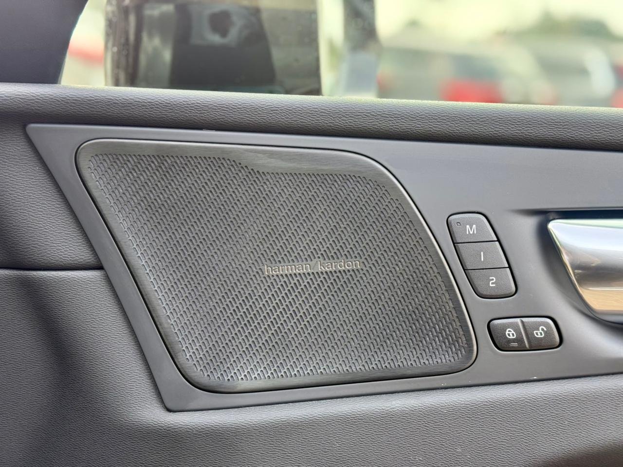 VOLVO XC60 T5 INSCRIPTION thumbnail 13
