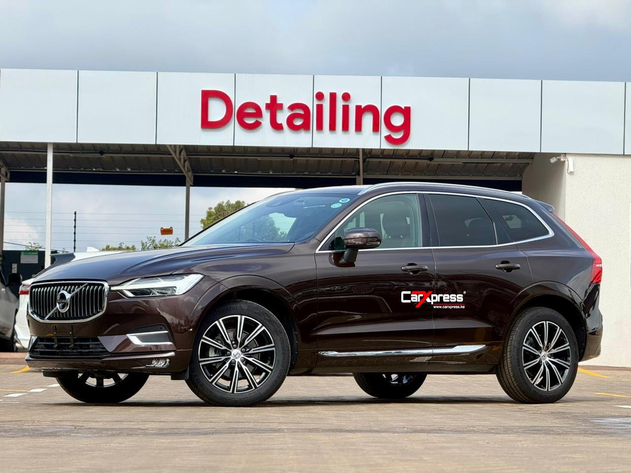 VOLVO XC60 T5 INSCRIPTION thumbnail 3