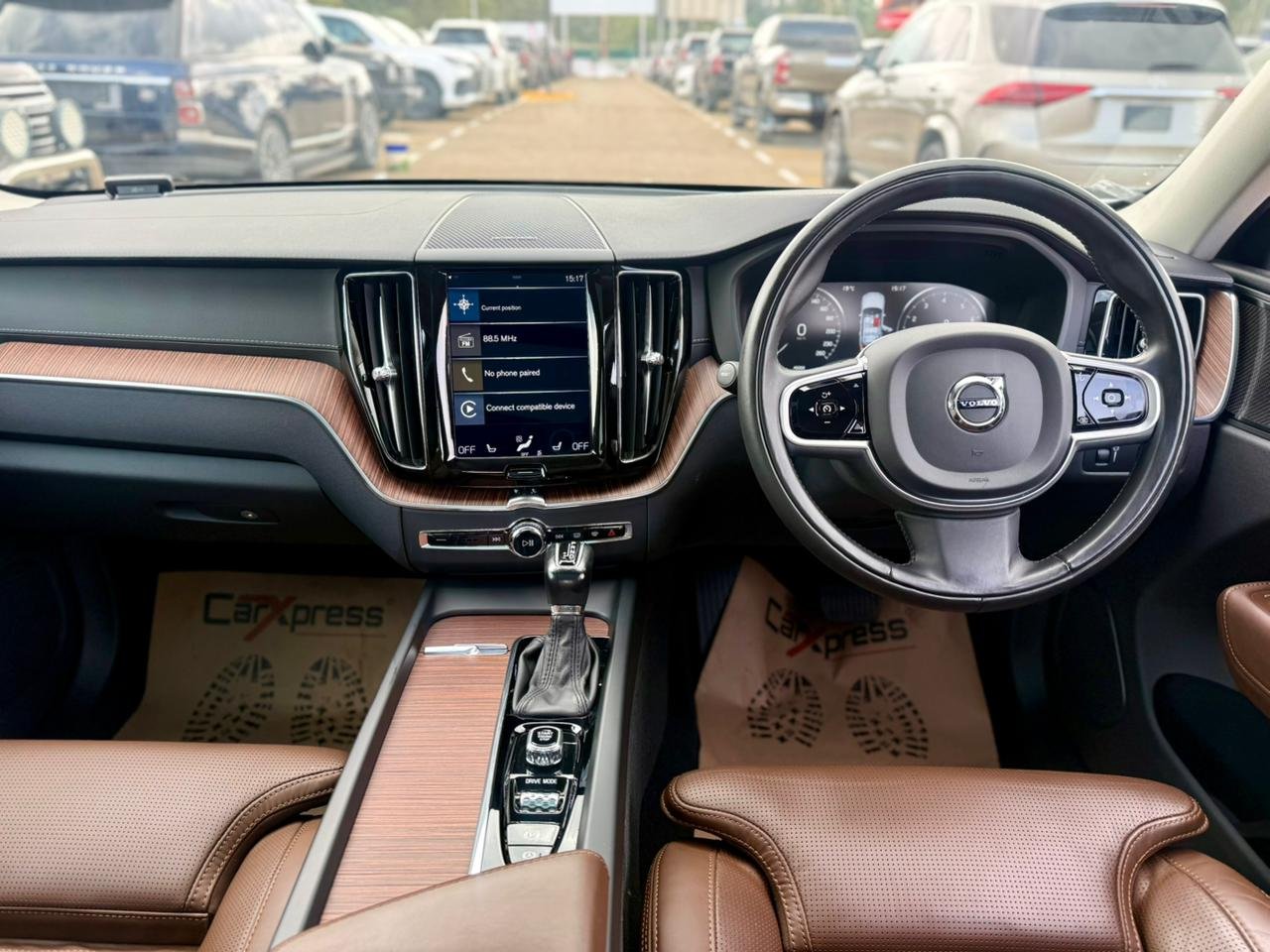 VOLVO XC60 T5 INSCRIPTION thumbnail 8