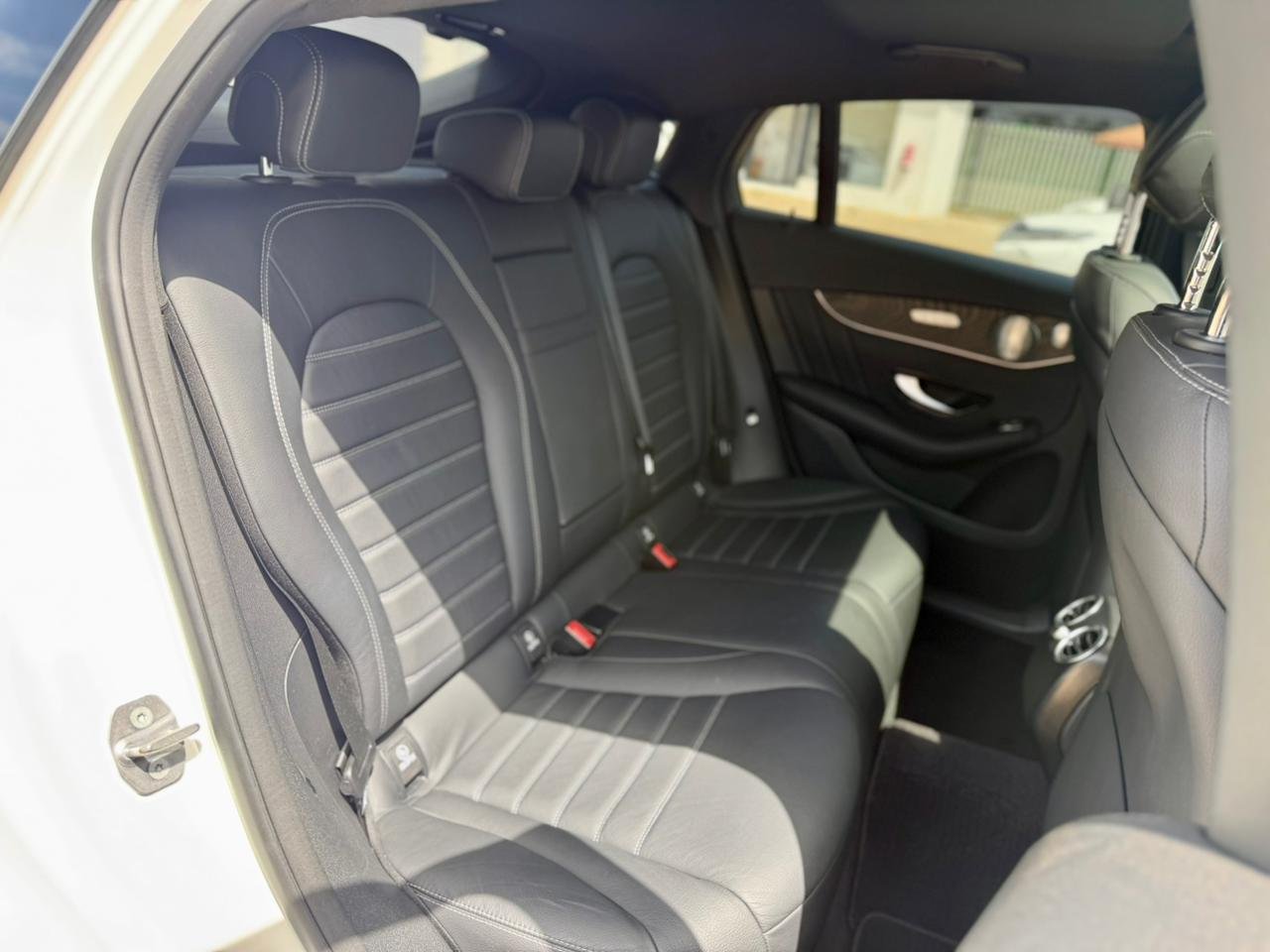 MERCEDES BENZ GLC 250 4MATIC thumbnail 13
