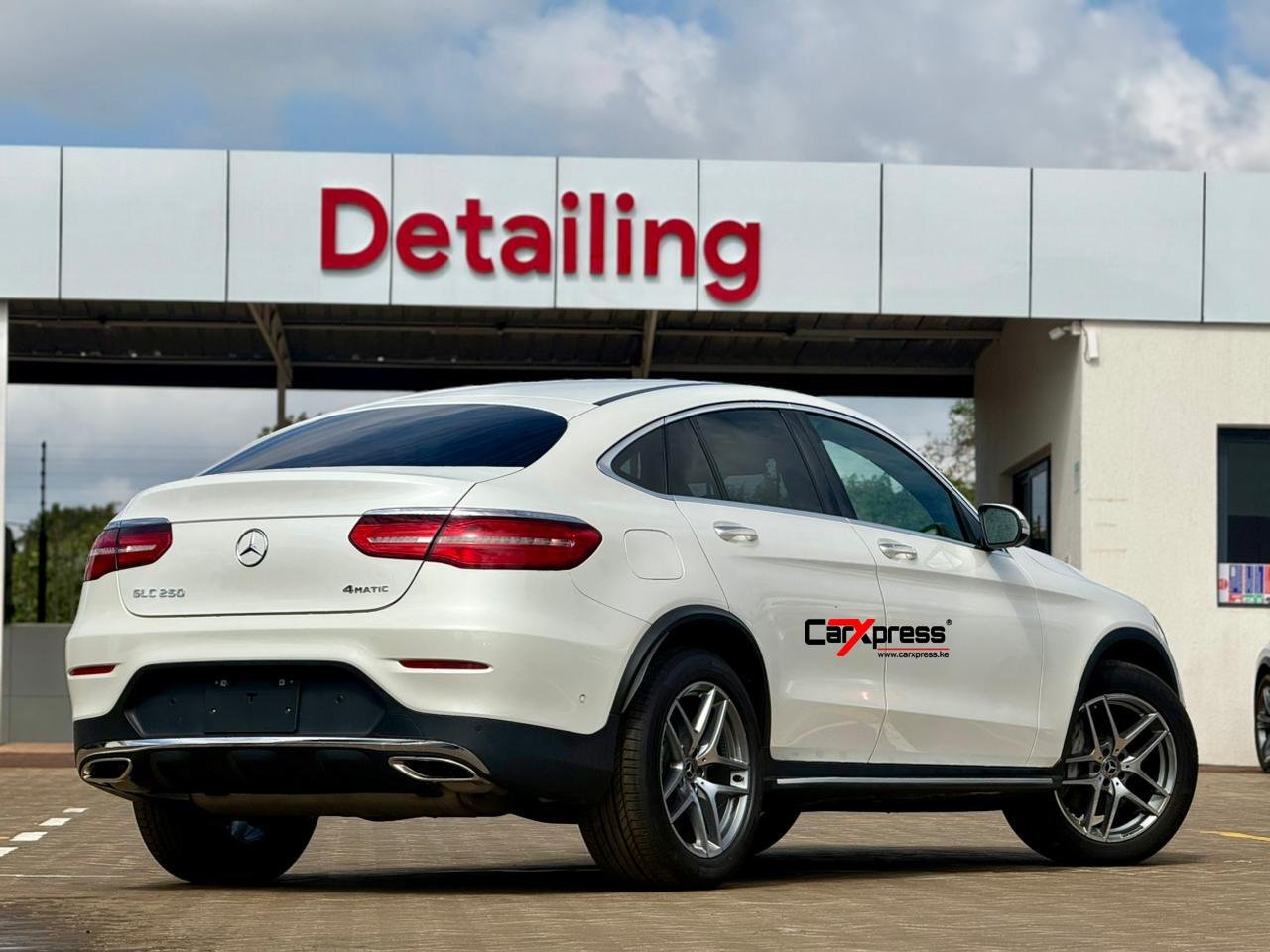 MERCEDES BENZ GLC 250 4MATIC thumbnail 6