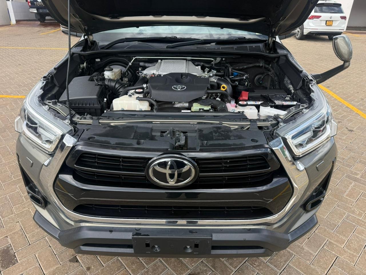 TOYOTA HILUX DOUBLE CAB thumbnail 13