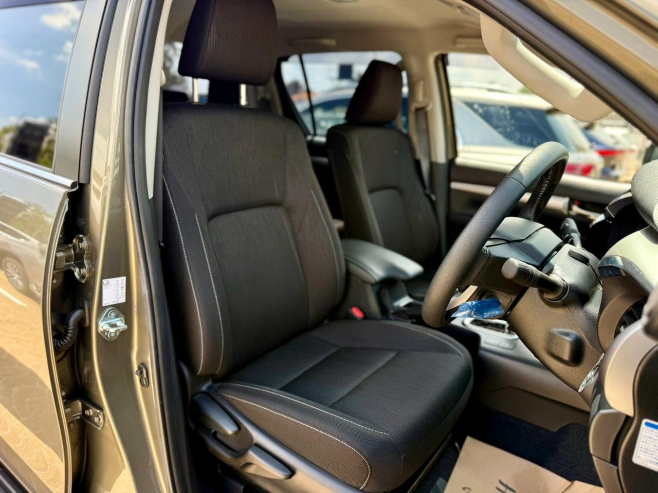 TOYOTA HILUX DOUBLE CAB thumbnail 7