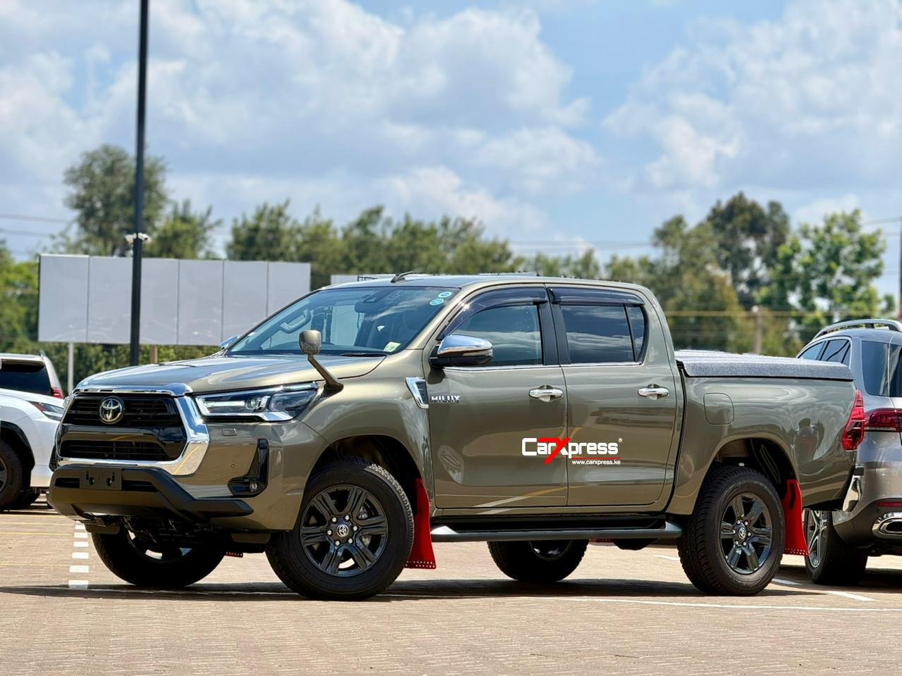 TOYOTA HILUX DOUBLE CAB thumbnail 5