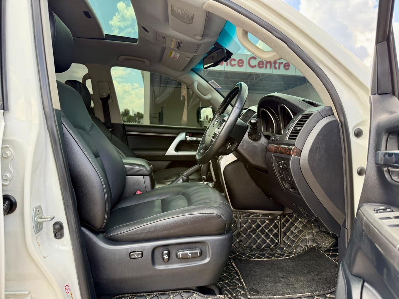TOYOTA LANDCRUISER VX V8 thumbnail 7