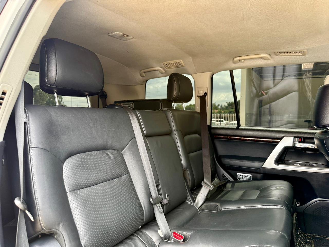 TOYOTA LANDCRUISER VX V8 thumbnail 14