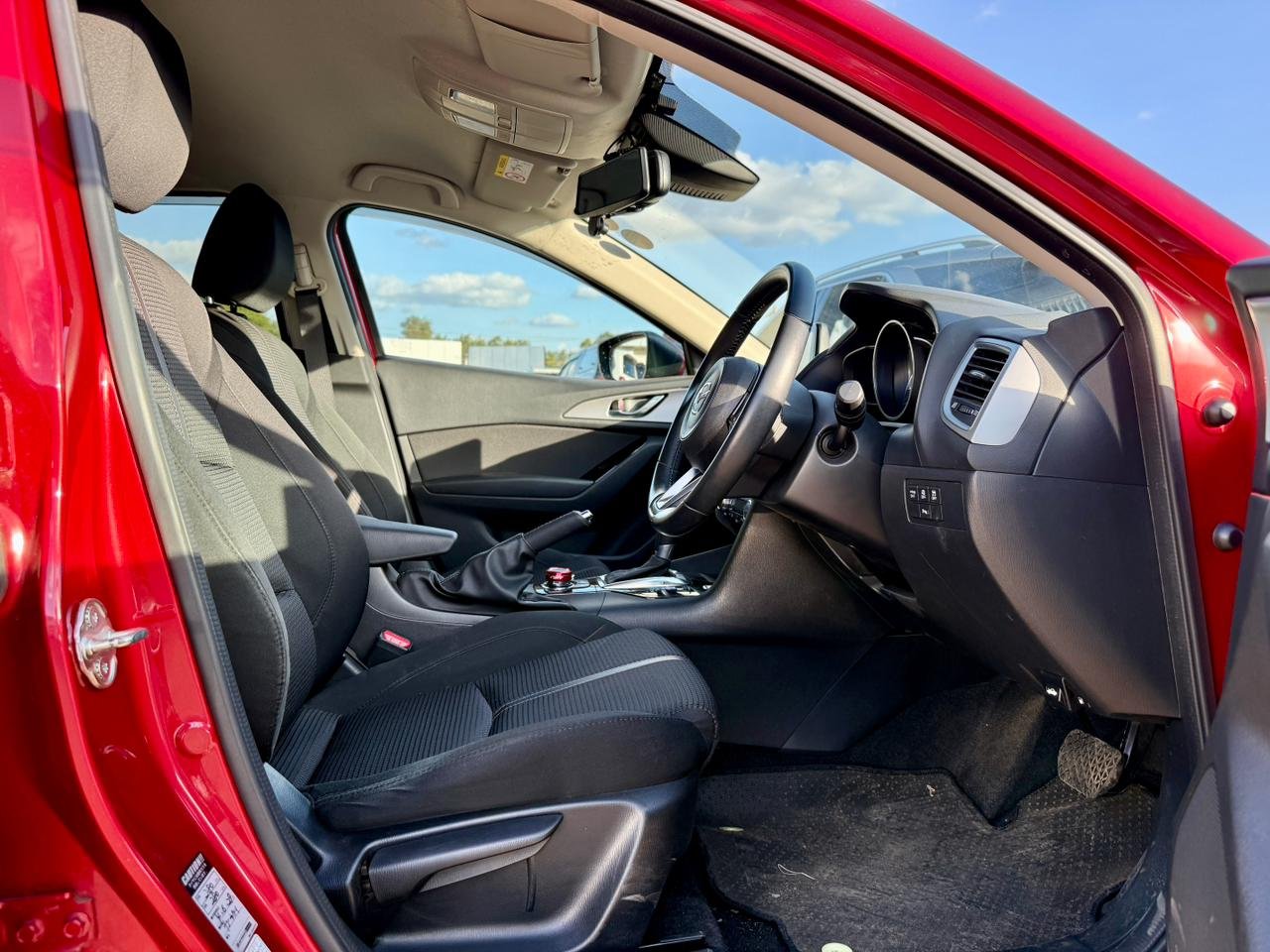 MAZDA AXELA thumbnail 7