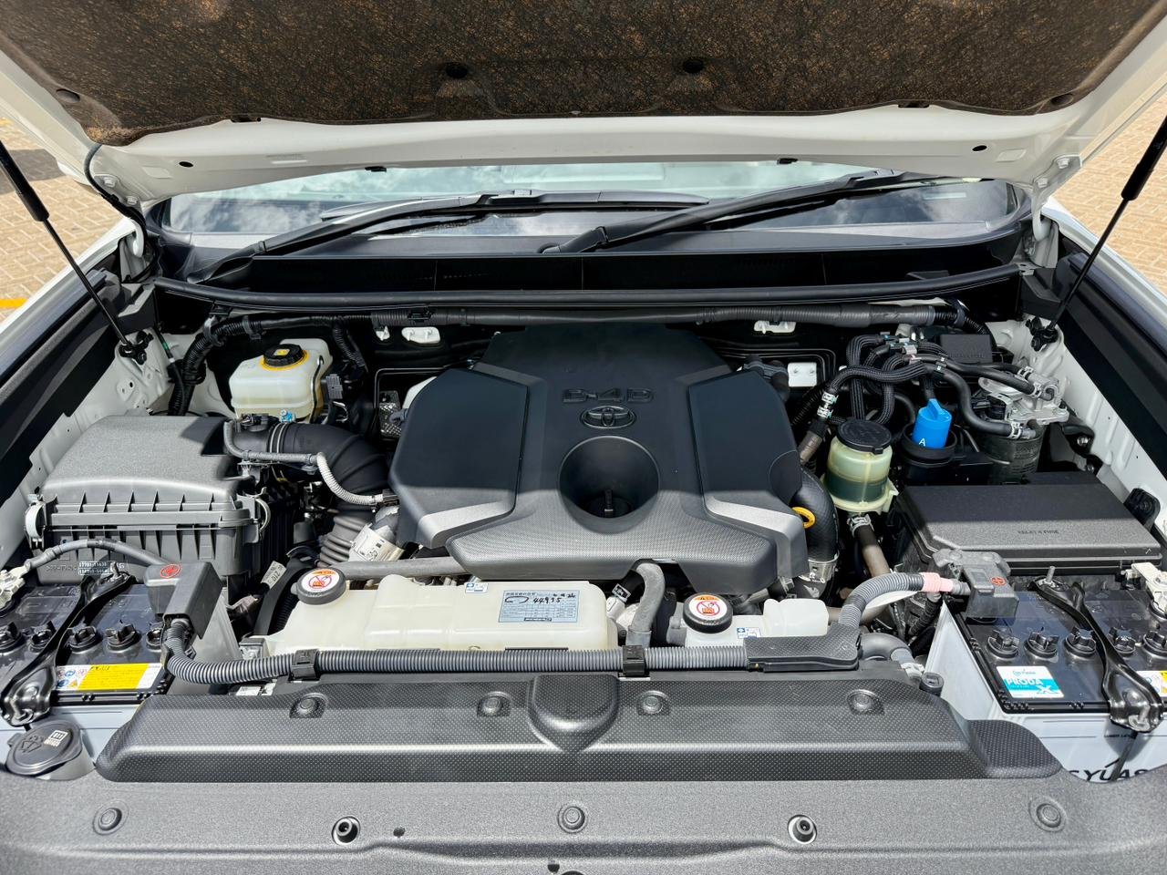 TOYOTA LAND CRUISER PRADO TZG thumbnail 15