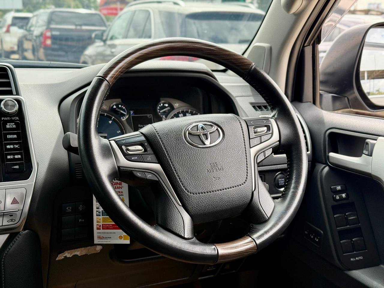 TOYOTA LAND CRUISER PRADO TZG thumbnail 12