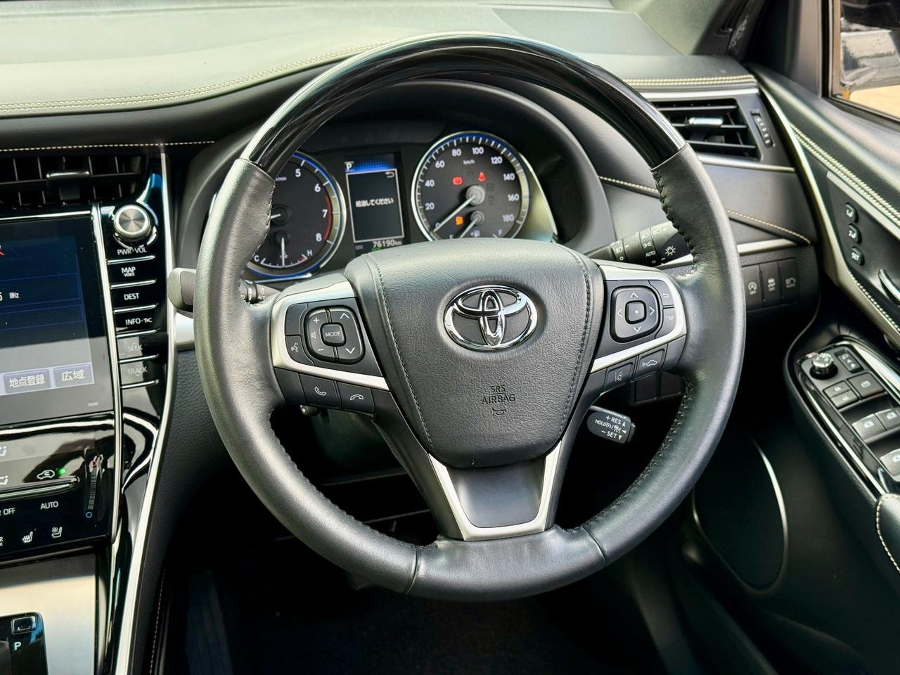 TOYOTA HARRIER thumbnail 12
