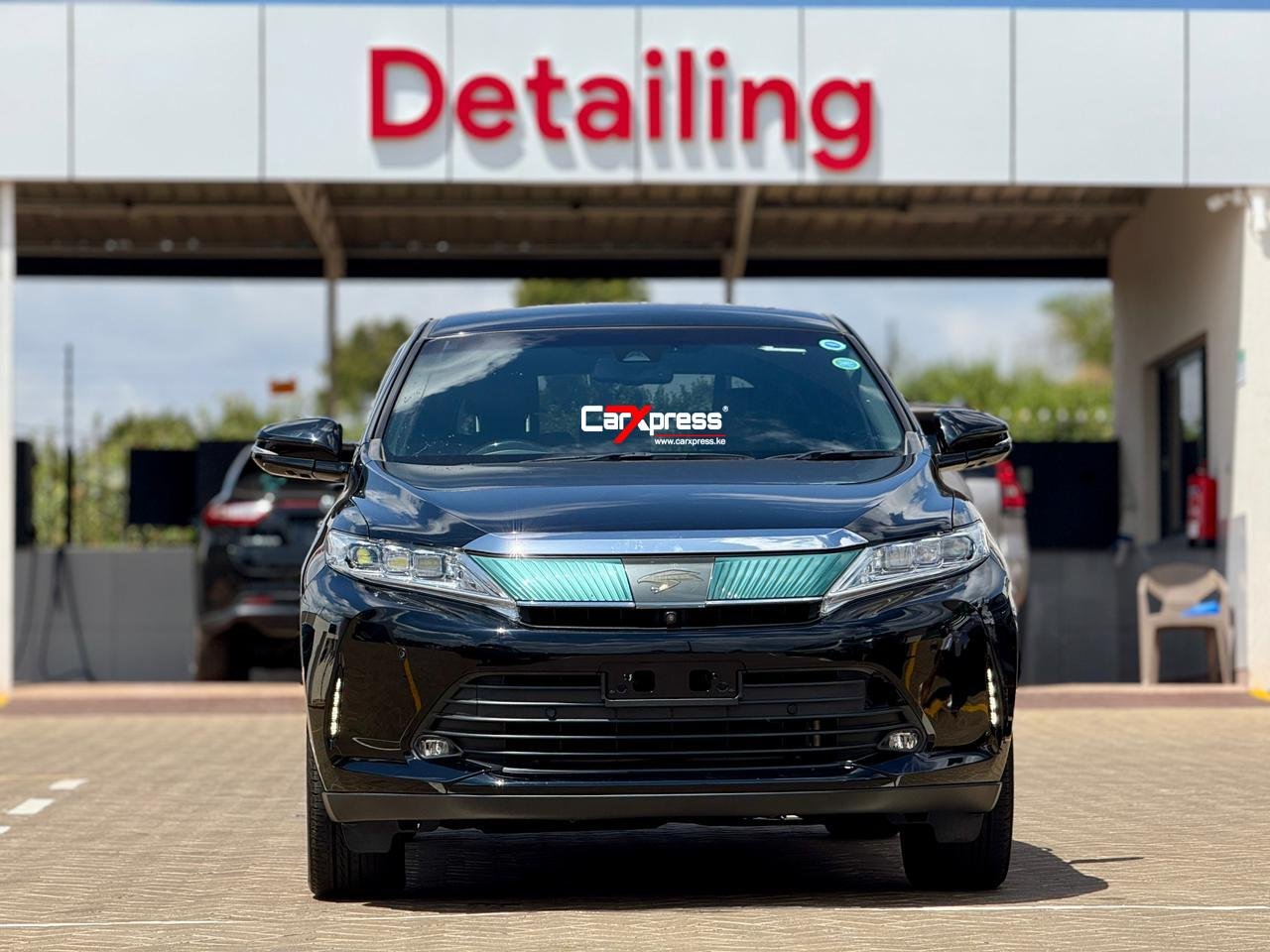 TOYOTA HARRIER PROGRESS thumbnail 2