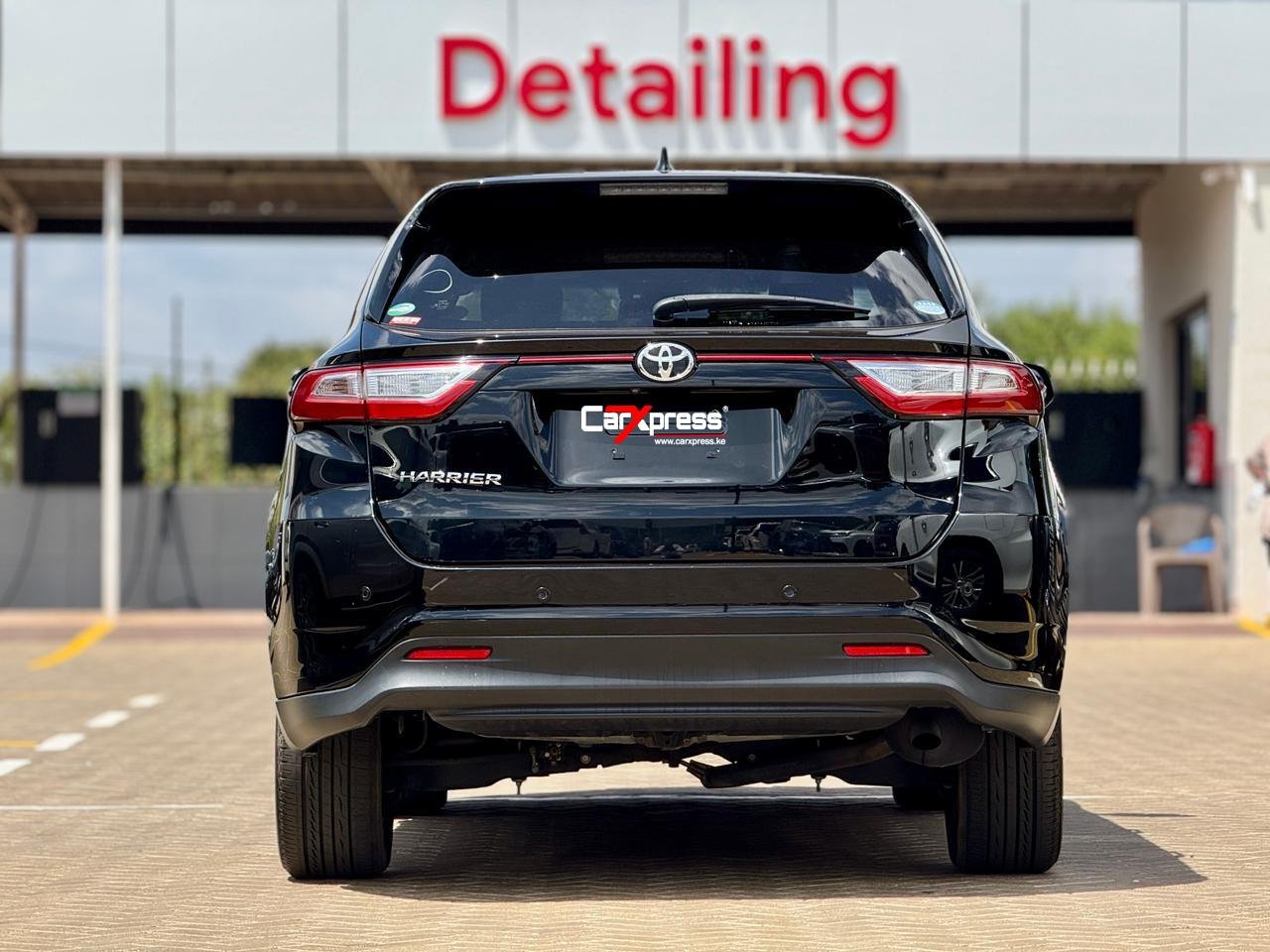TOYOTA HARRIER PROGRESS thumbnail 3